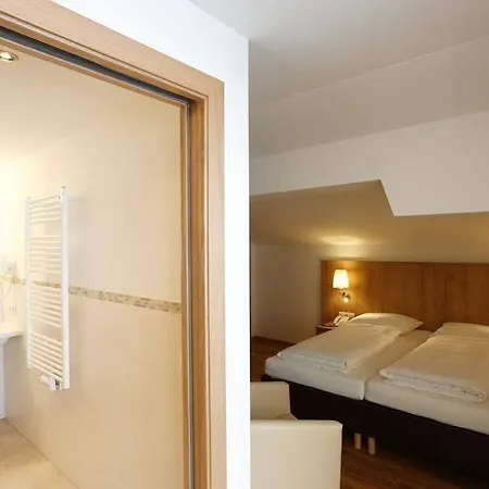 Familien & Wohlfuhlhotel Johanneshof 3*