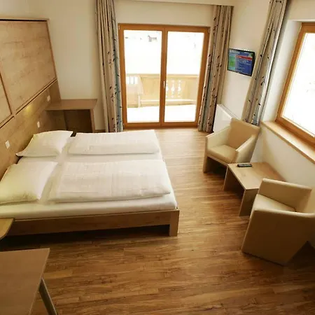 Familien & Wohlfuhlhotel Johanneshof 3*